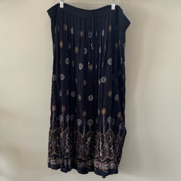Gypsy Boho Embroidered Black Maxi Column Skirt - Picture 2 of 6